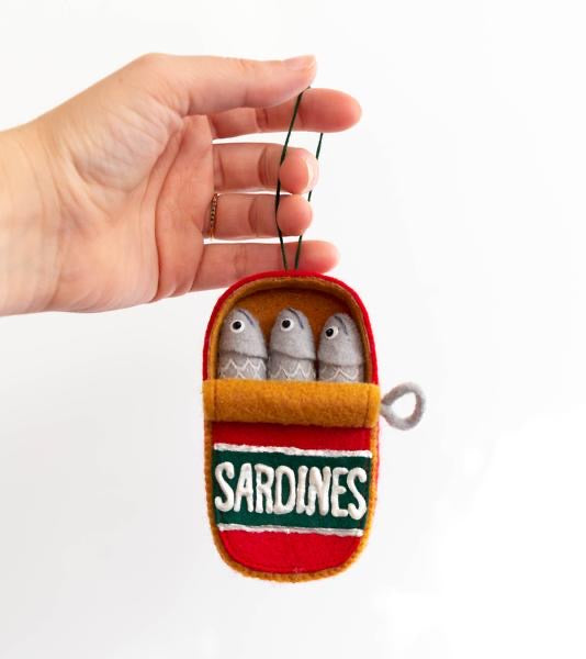 Free Can of Sardines Holiday Ornament Pattern