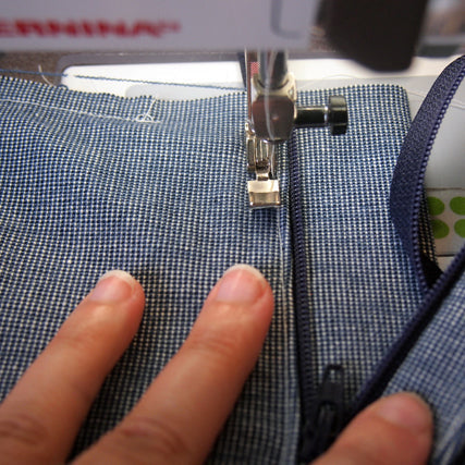 Inserting a Fly Front Zipper